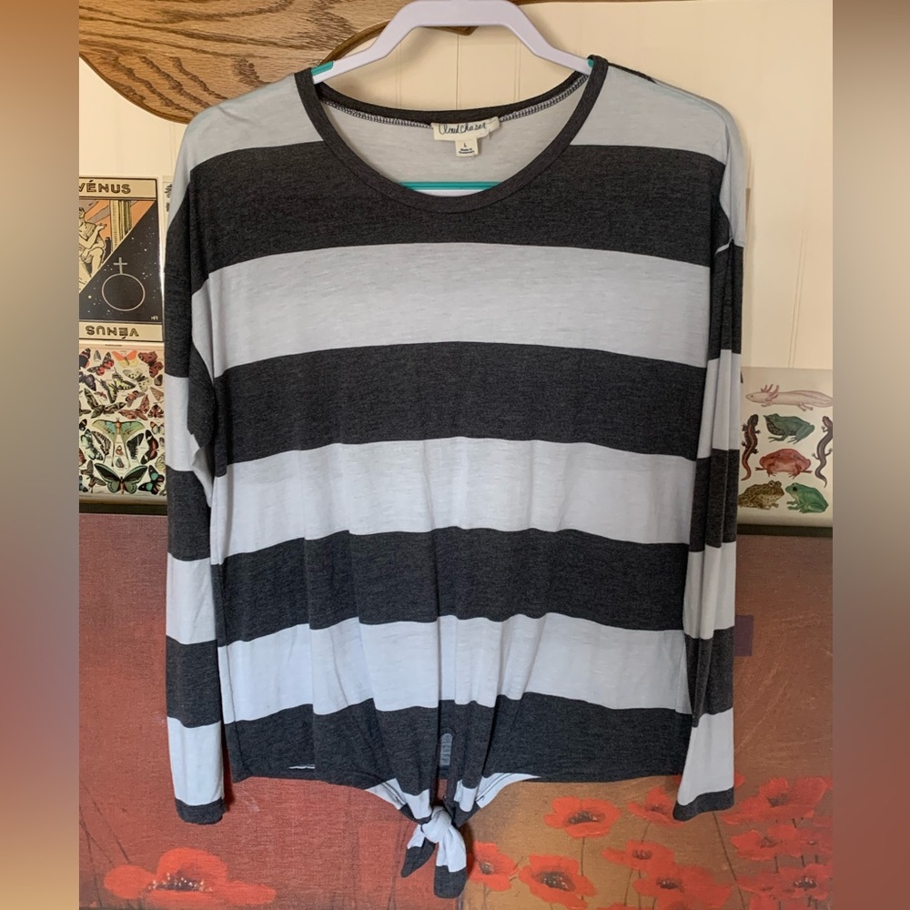 Cloud Chaser Black/White Top
